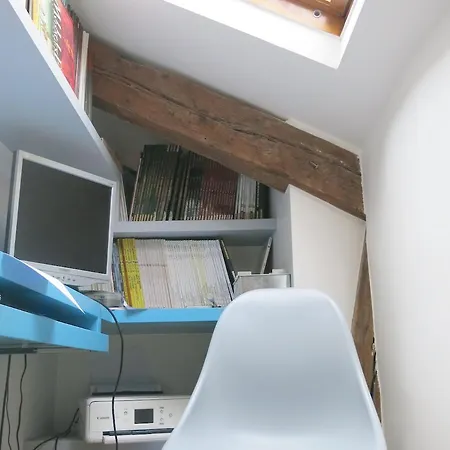 Marais Beaubourg Apartment *