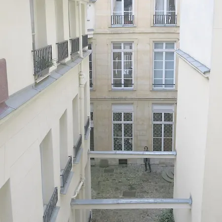 Marais Beaubourg